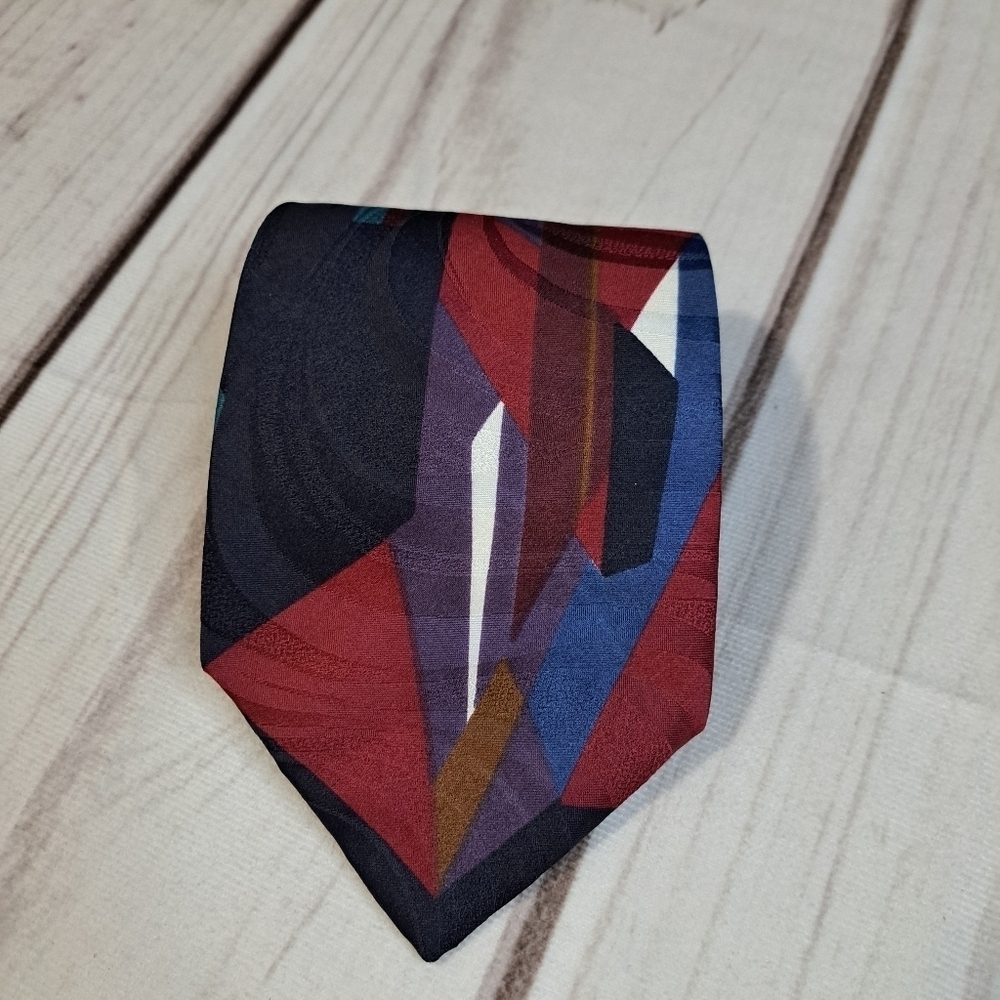 Halston III Abstract Tie - Picture 6 of 7